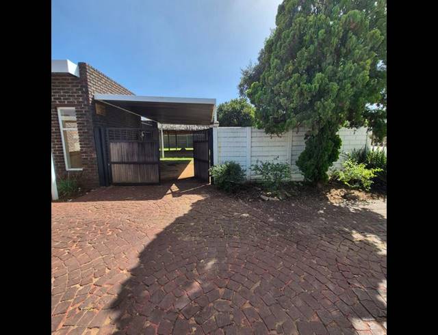 3 BEDROOM HOUSE FOR SALE IN SUNWARD PARK